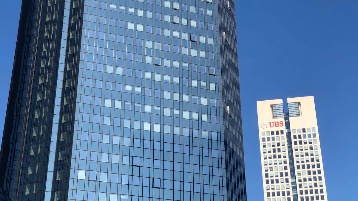 Fusionieren Deutsche Bank und UBS ihre Vermögensverwaltungen? cash