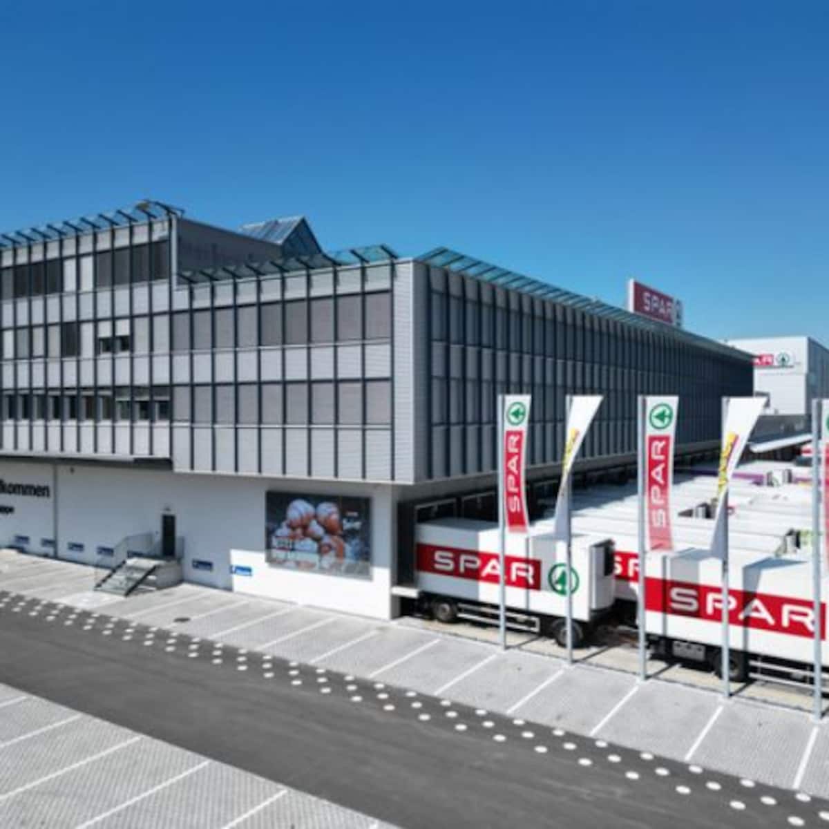 Spar Schweiz geht an neue Schweizer Investorengruppe | cash