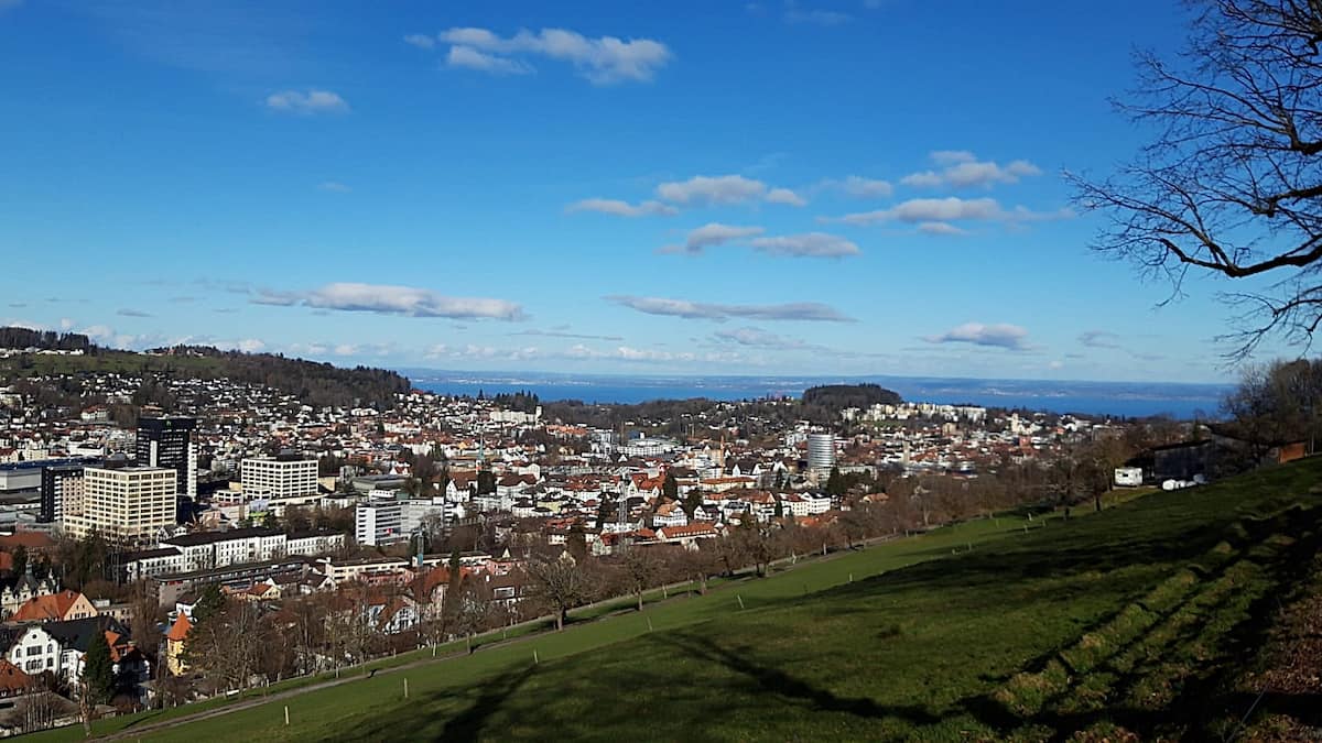 Schweizer Firmen ziehen wieder Investitionen aus dem Ausland ab