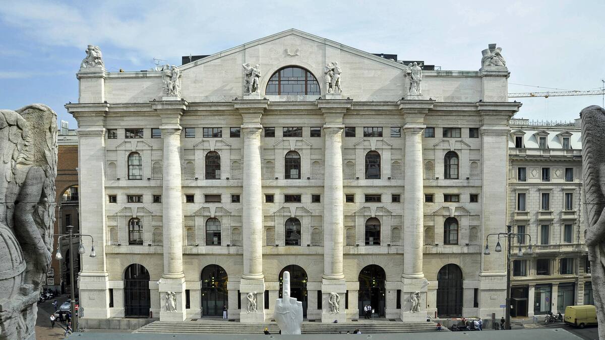 Börsen-Ticker: Europas Börsen unentschlossen - Rezessionsangst belastet Dax - Schweizer Börse rutscht ab