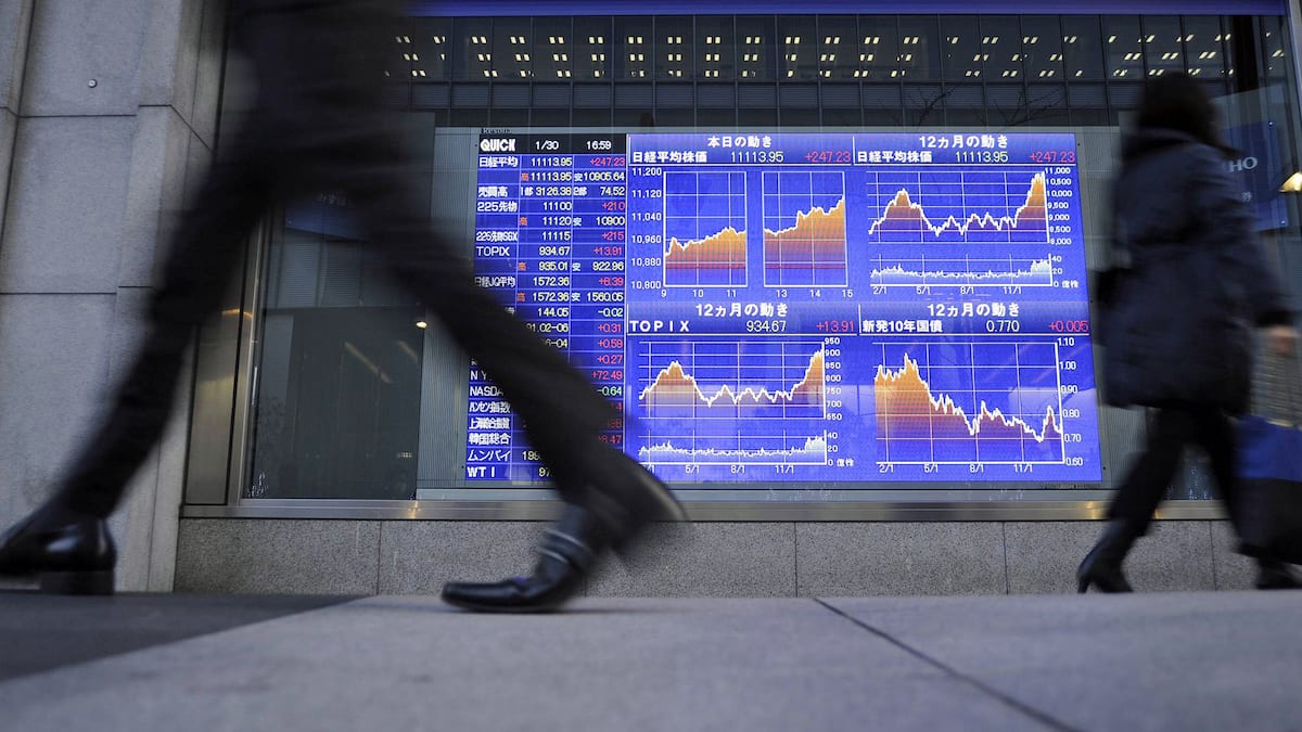 Zurückhaltung an asiatischen  Börsen - Goldpreis erstmals über 4'500 Dollar