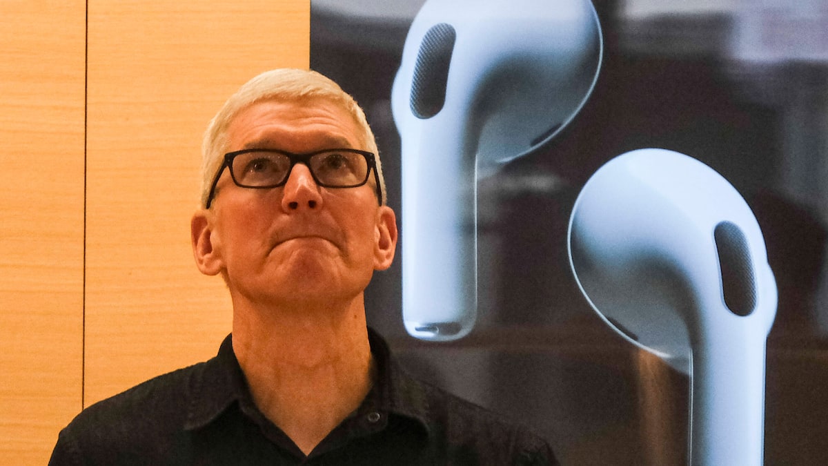Weniger Aktien für Apple-Chef Cook nach Aktionärskritik