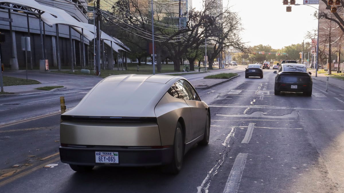 Tesla weitet Robotaxi-Dienst aus