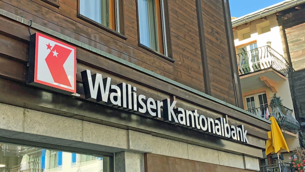 Walliser Kantonalbank 2022 mit höherem Gewinn und mehr Dividende cash