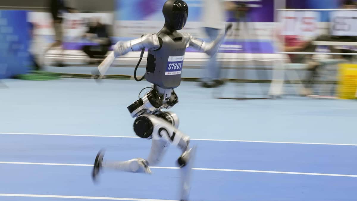 Roboter hängen Menschen beim Peking-Halbmarathon in Weltrekordzeit ab