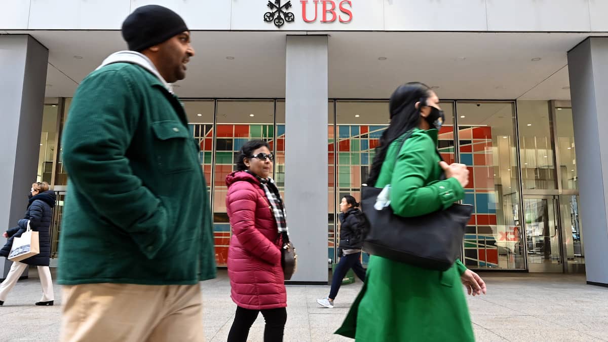 Swiss stocks fall after open; UBS, Partners Group and SMG drop