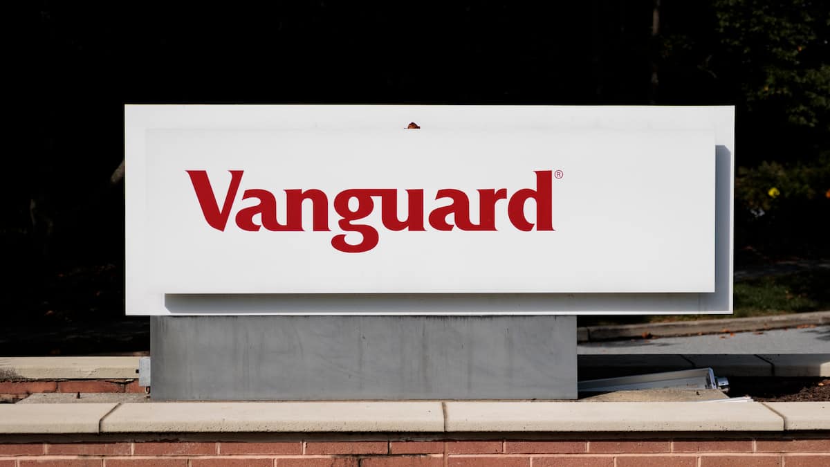 ETFs dominate global assets: $1.07T VOO leads $3T+ S&P 500 ETF market