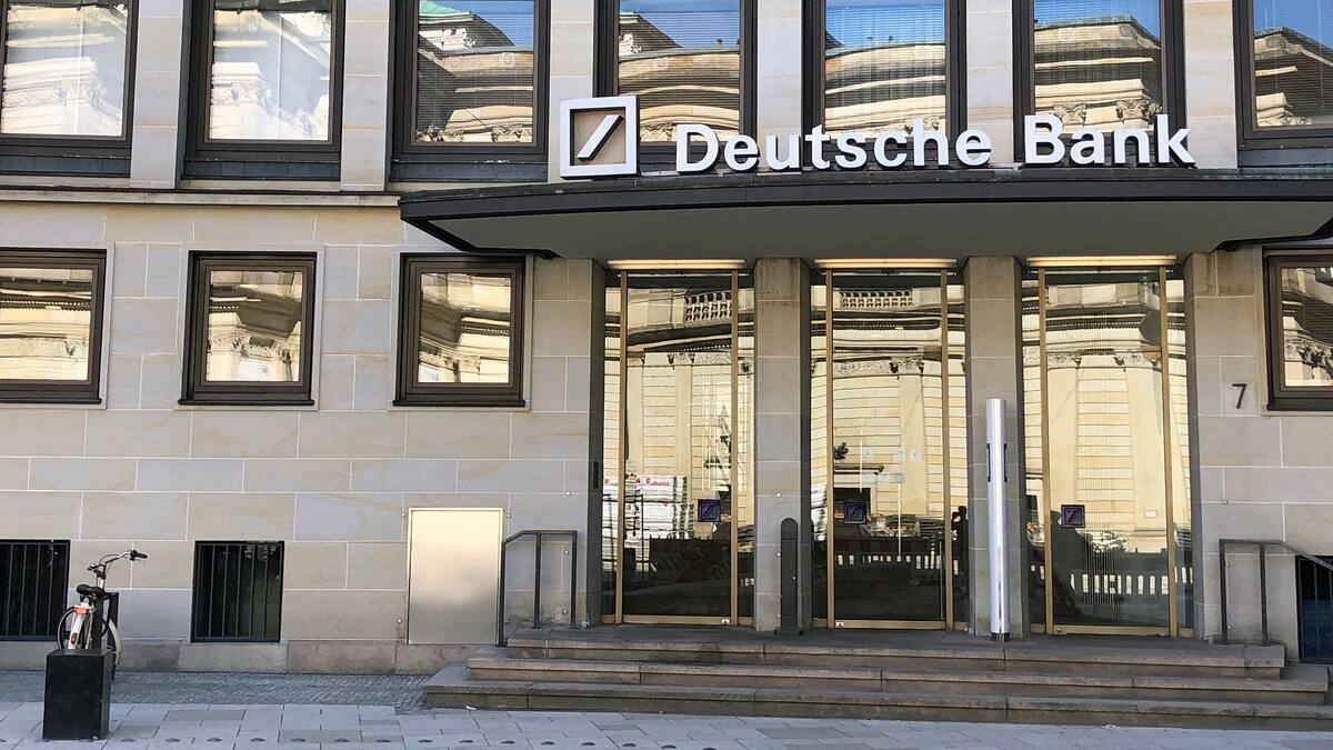 Hinter DeutscheBankKurssturz könnte ein 5Mio.Swap stecken cash