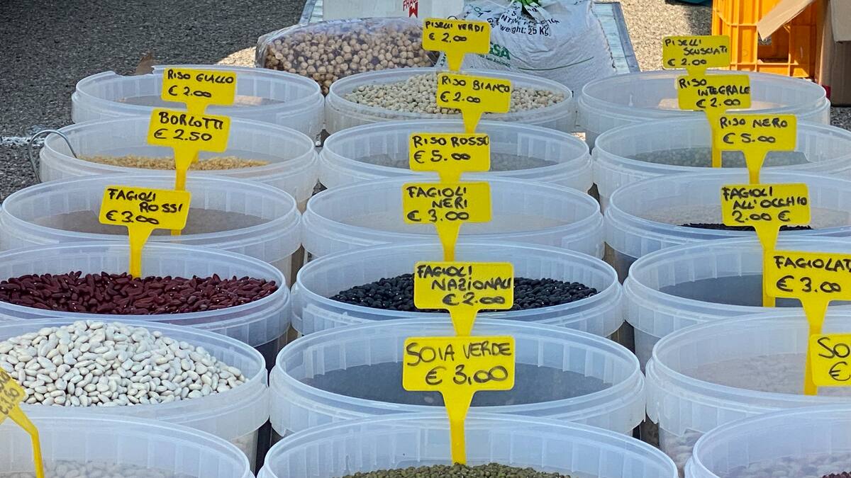 Inflation im Euro-Raum erstmals seit Euro-Einführung bei über zehn Prozent