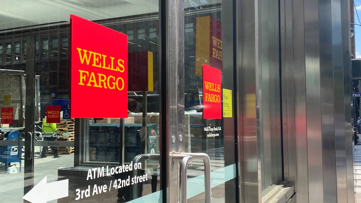 Börsen-Ticker: US-Aktienmärkte vor dem Start auf Richtungssuche - Aktien von JPMorgen und Wells Fargo nach Zahlen unter Druck - SMI in der Gewinnzone - Sika, Givaudan, Comet und Cicor legen deutlich zu