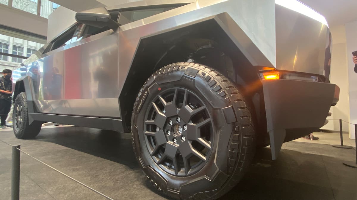 Teslas Cybertruck bald auf Schweizer Strassen unterwegs?