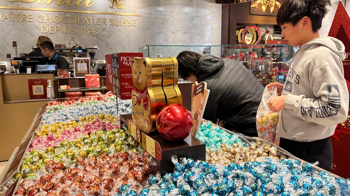 Hohe Kakaopreise: Warum fallen die Aktien von Barry Callebaut - und weshalb legen die Titel von Lindt & Sprüngli zu?