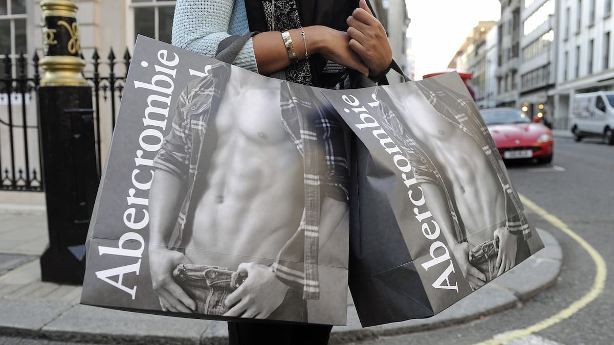 Börsen-Ticker: Firmenbilanzen stützen Wall Street - Anleger finden Zahlen von Abercrombie & Fitch schick - Franken zu Euro und Dollar stärker