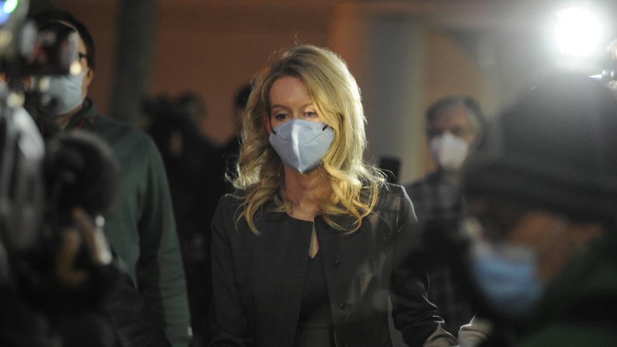 Ex-Biotech-Start-Up Theranos: Gründerin Elizabeth Holmes zu elf Jahren Haft verurteilt