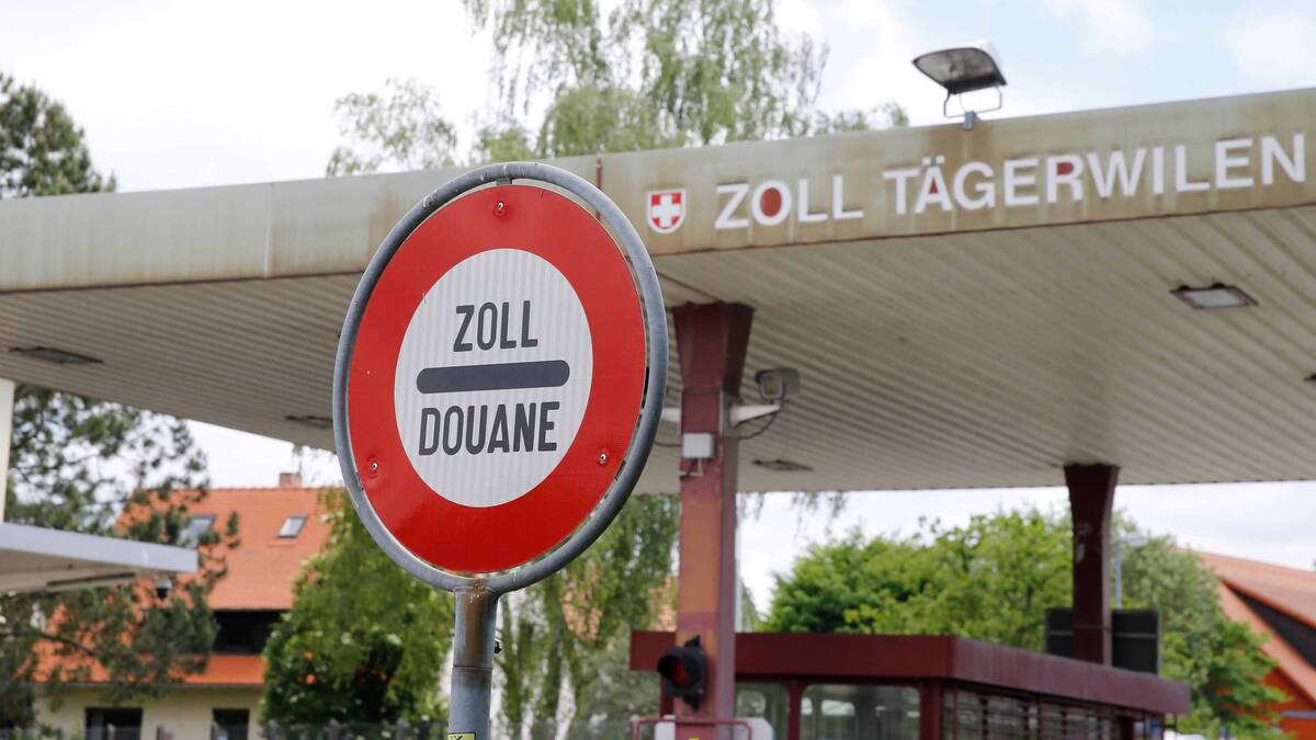 Weltbank-Bericht: Migranten schicken viel Geld in die Heimat