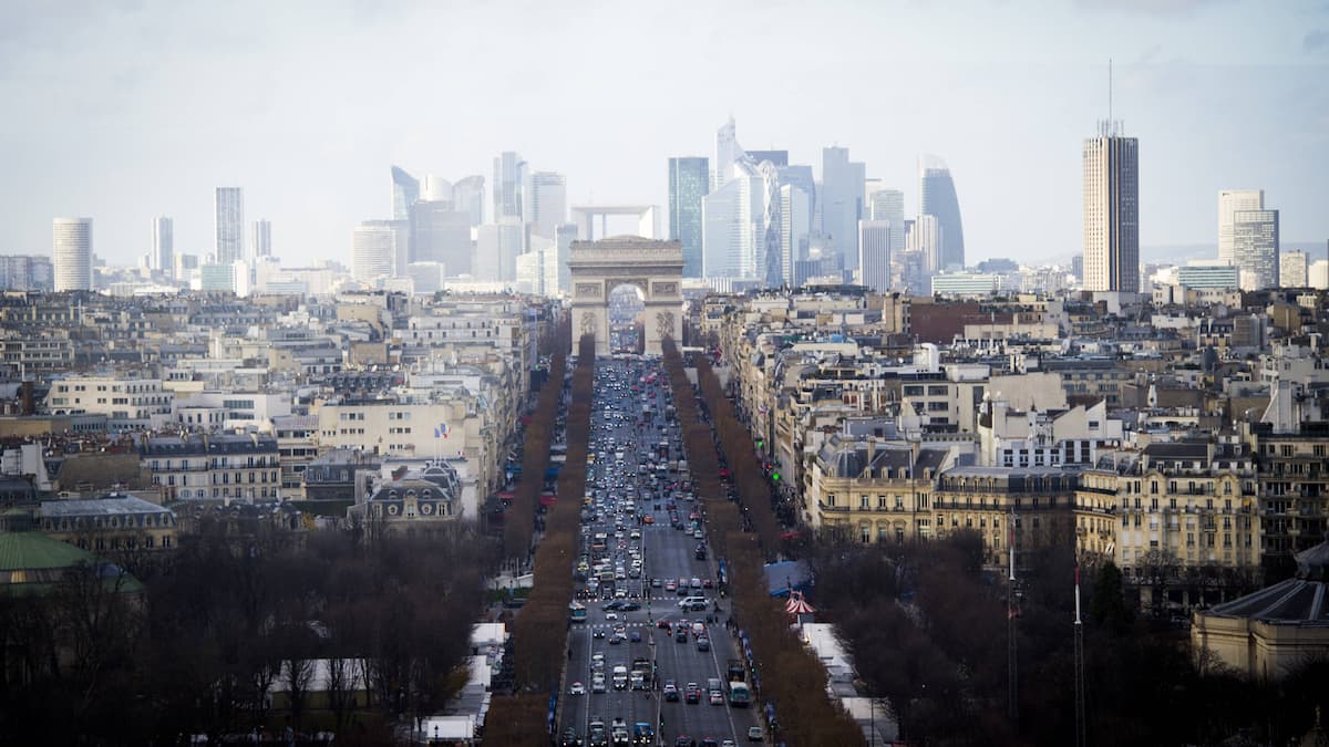 Frankreichs neue Regierung kämpft um Sparhaushalt