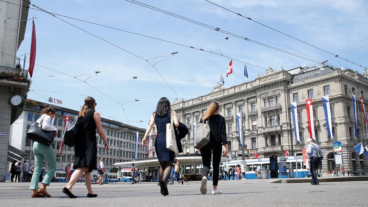 Börsen-Ticker: SMI mit moderaten Gewinnen nach Berg- und Talfahrt - CS und UBS verlieren