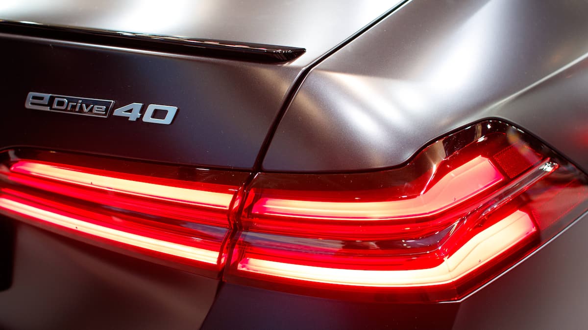 Entspannungssignale im Chip-Streit treiben Autowerte an