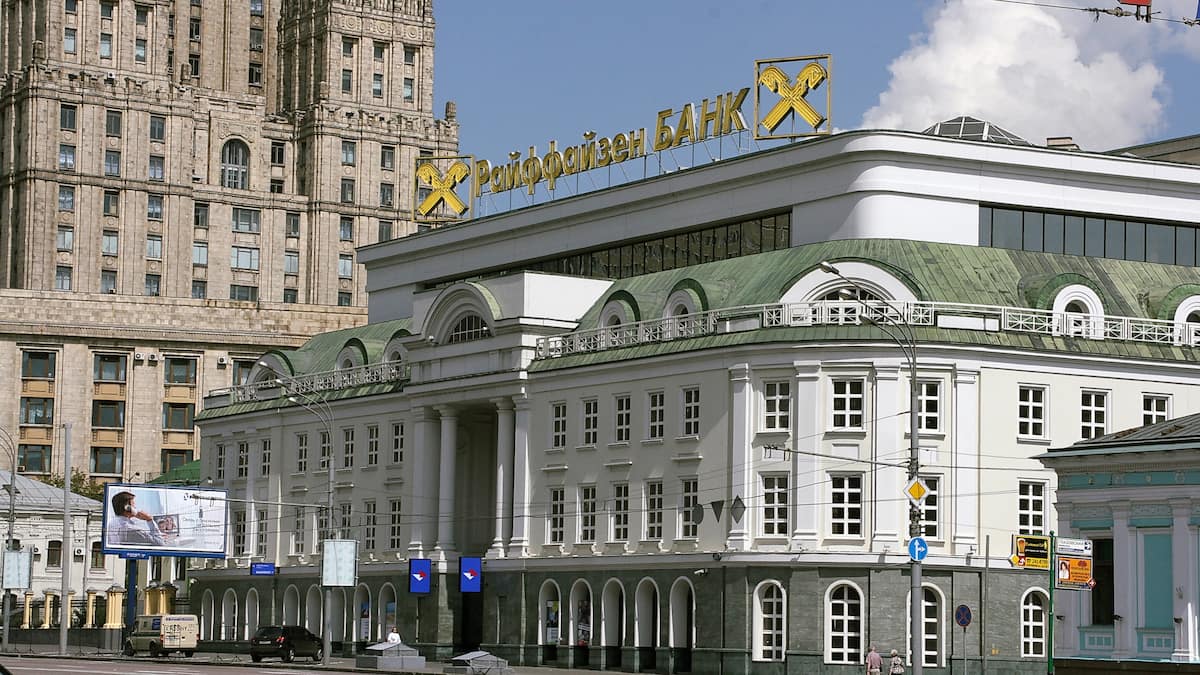 Raiffeisen Bank nimmt Hürde für möglichen Verkauf von Russland-Tochter