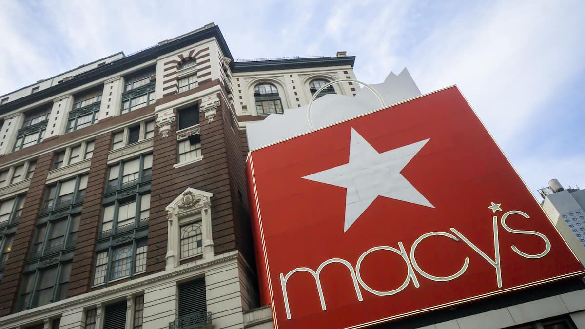 Macy's raises revenue and profit outlook on luxury chains' strength