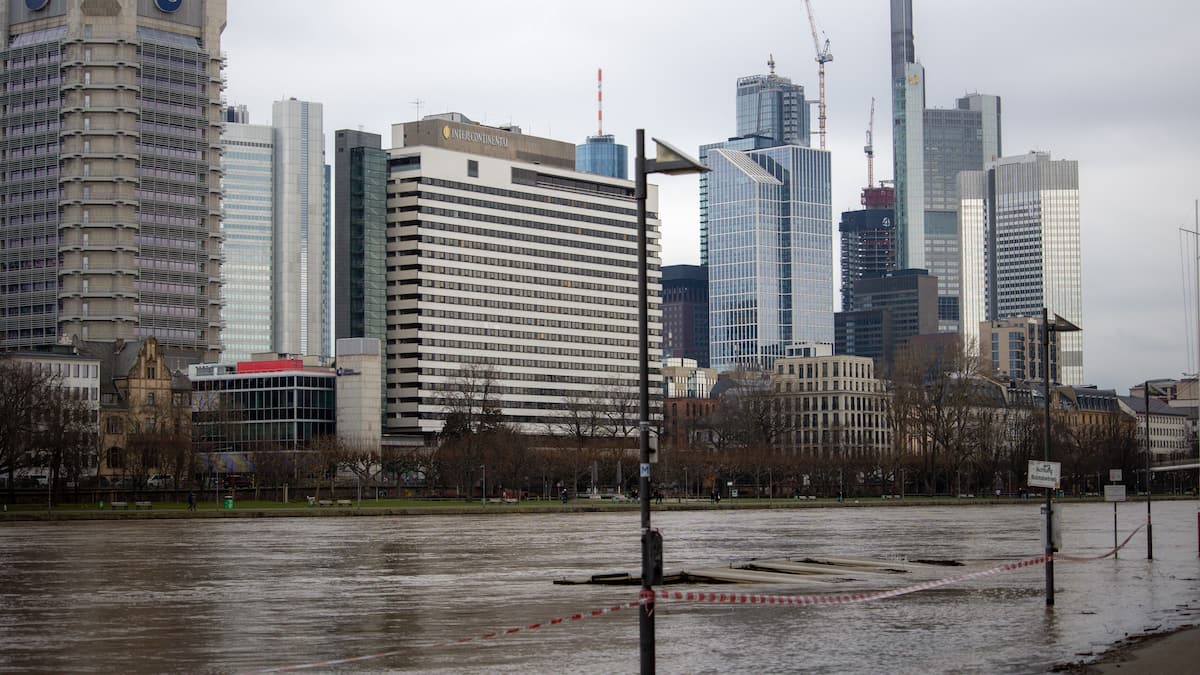 Aktien Frankfurt: Dax setzt erfolgreichen Mai-Start fort - Rekord nah