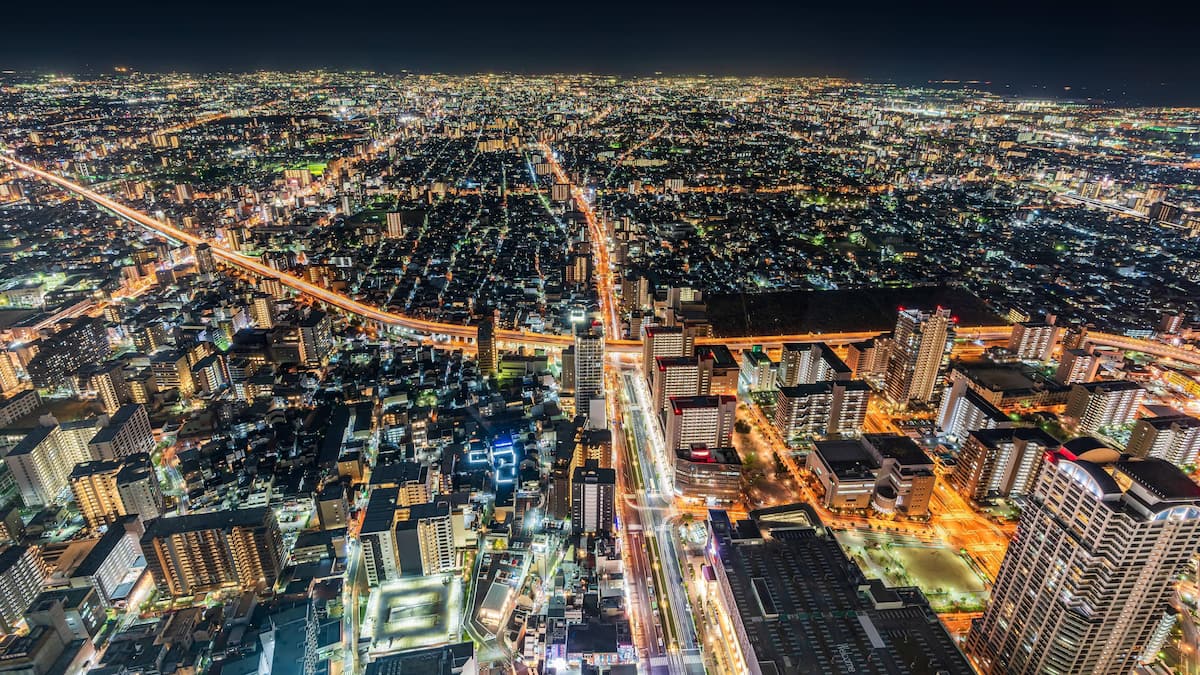 Japans Exporte wachsen 2025 auch durch KI-Boom - US-Zölle belasten aber