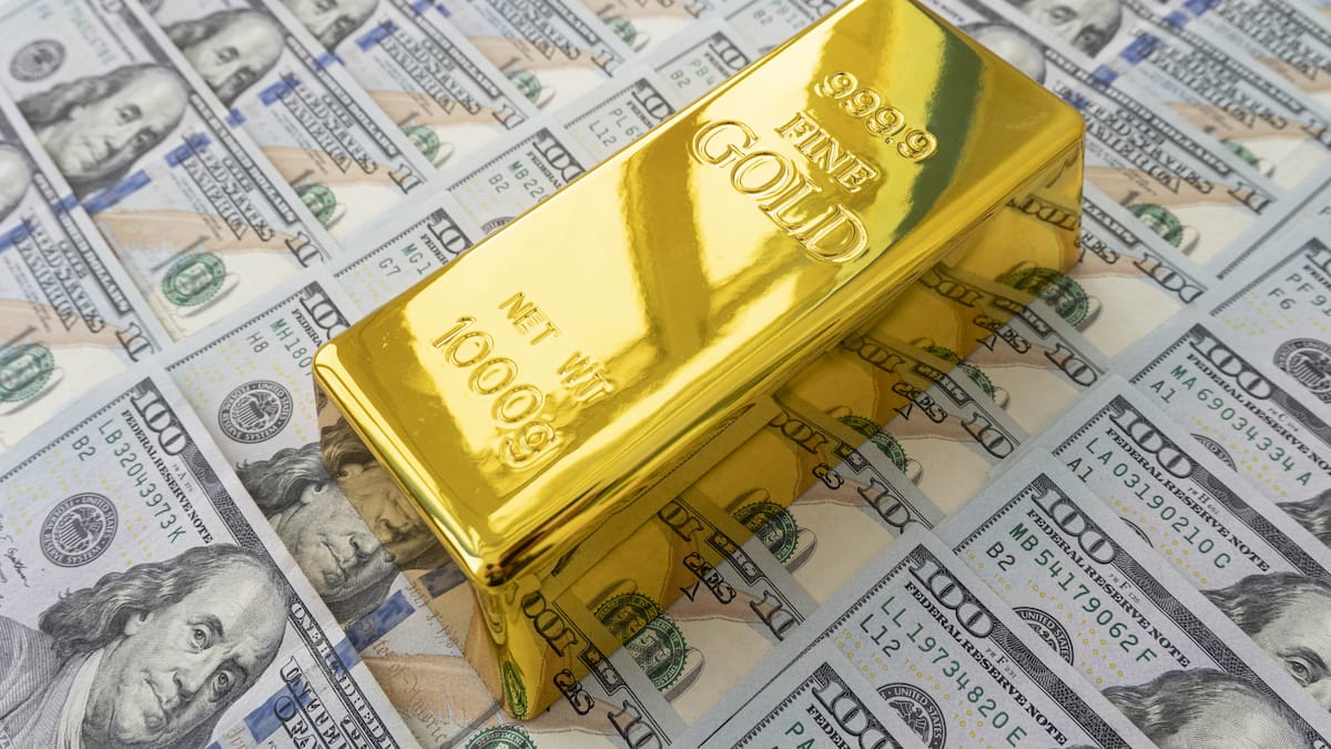 Gold richtet sich auf drei Monate Höchststand dank schwacher US-Arbeitslosendaten und Rekordanstieg der Schulden