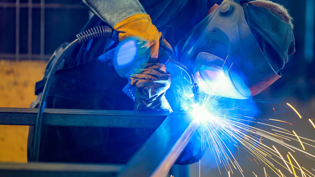 Einbruch der Industrieproduktion versetzt der deutschen Konjunktur einen  «heftigen Schlag»