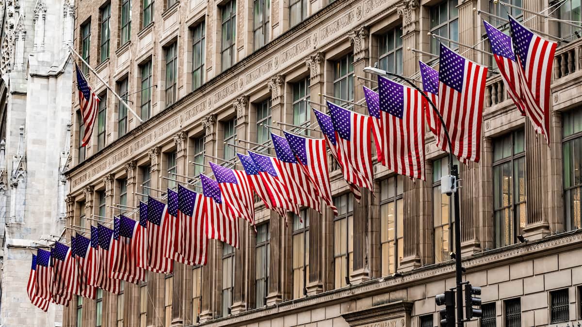 Aktienmarkt New York: Trump-Handelsdeal befeuert Kursanstieg – Ausblick und Analyse