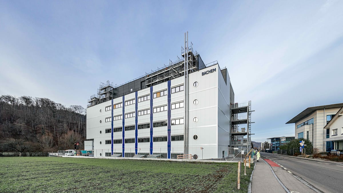 Bachem eröffnet neues Werk in Bubendorf