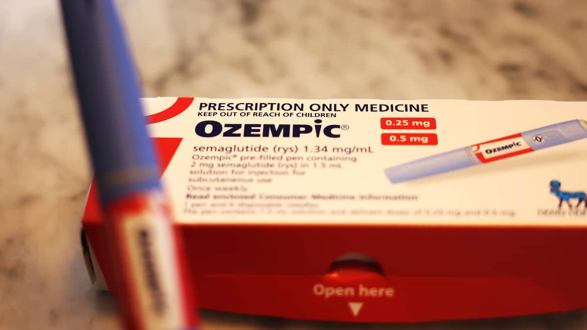 Novo Nordisk streicht weltweit tausende Stellen - Ausblick angepasst