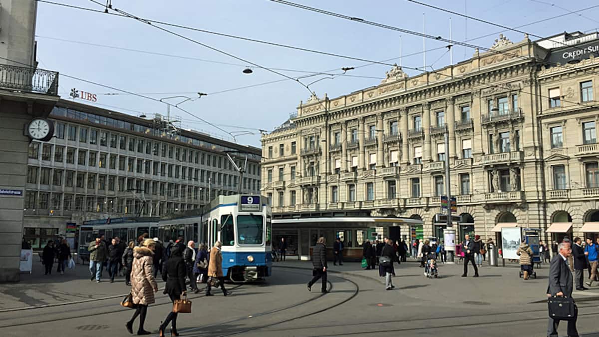 Börsen-Ticker: SMI ruht nach rasantem Anstieg aus - Zykliker und Finanz-Aktien ziehen an - Euro nach Inflationszahlen schwächer