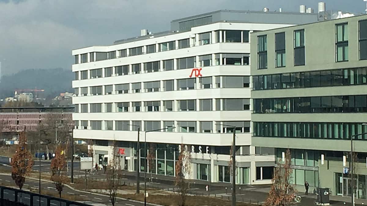 Börsen-Ticker: Schweizer Aktienmarkt dreht vorbörslich ins Plus - 16 von 20 SMI-Titeln höher - Logitech gefragt - Aktie der GKB im Fokus