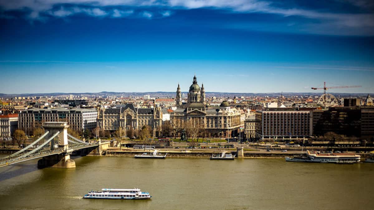 Trump Madžarski odobril enoletno izjemo od sankcij za rusko nafto