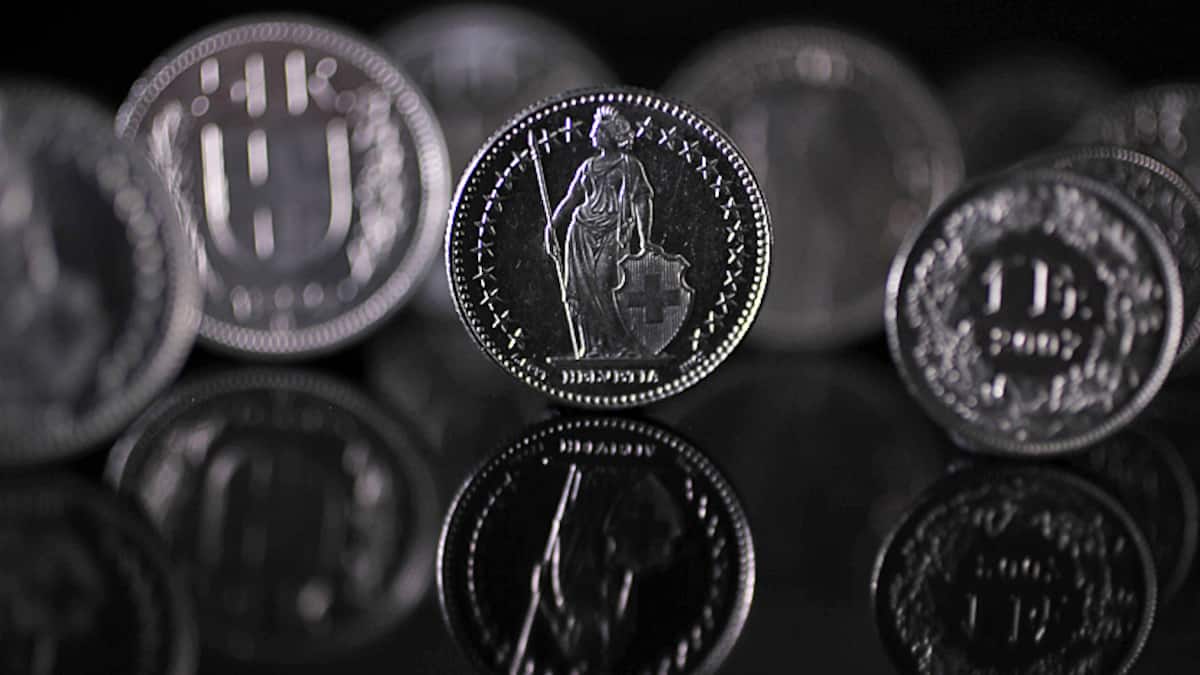 Gespannte Ruhe am Bürkliplatz: Warum die SNB trotz Franken-Rekord mit Interventionen am Devisenmarkt abwarten dürfte