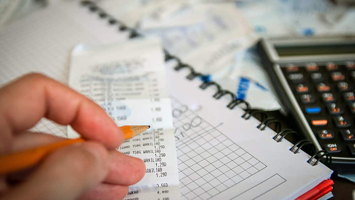 Zehn Steuer-Kniffe: So kann man bis Ende Jahr Geld sparen