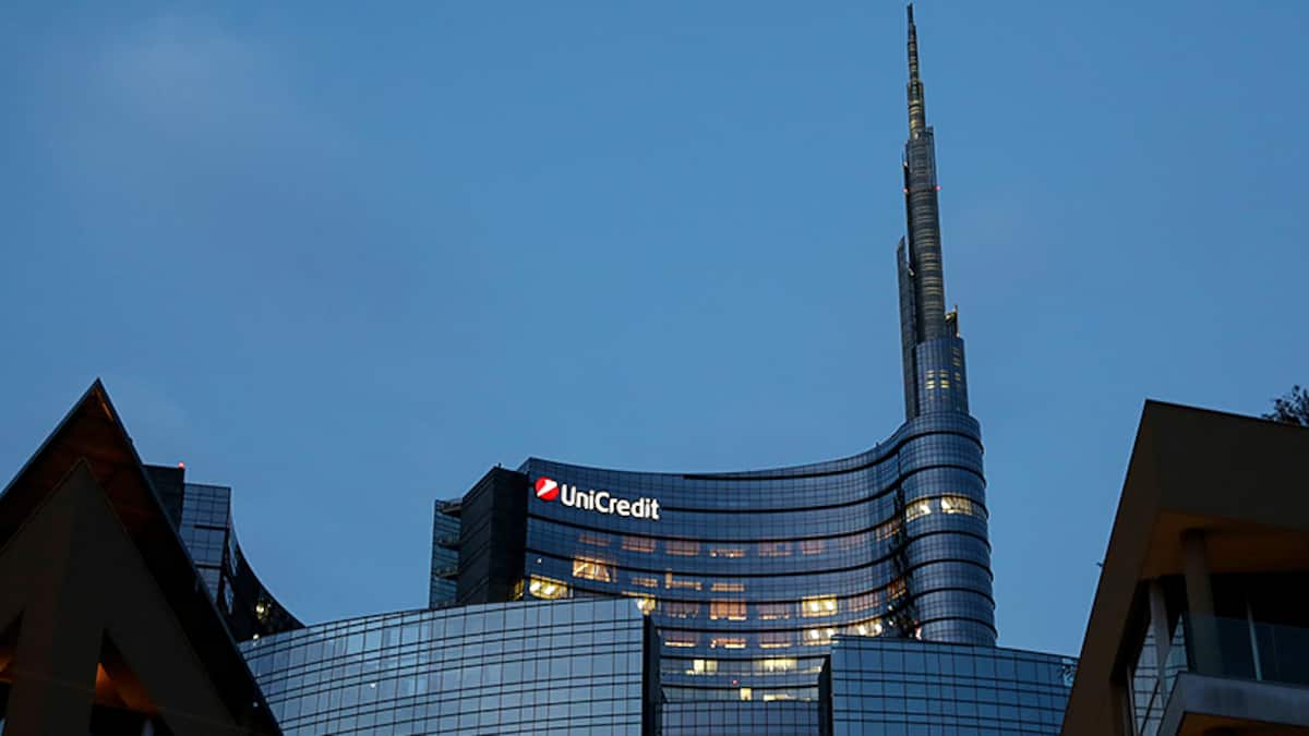 UniCredit plant Russland-Teilausstieg mit Milliardenverlust