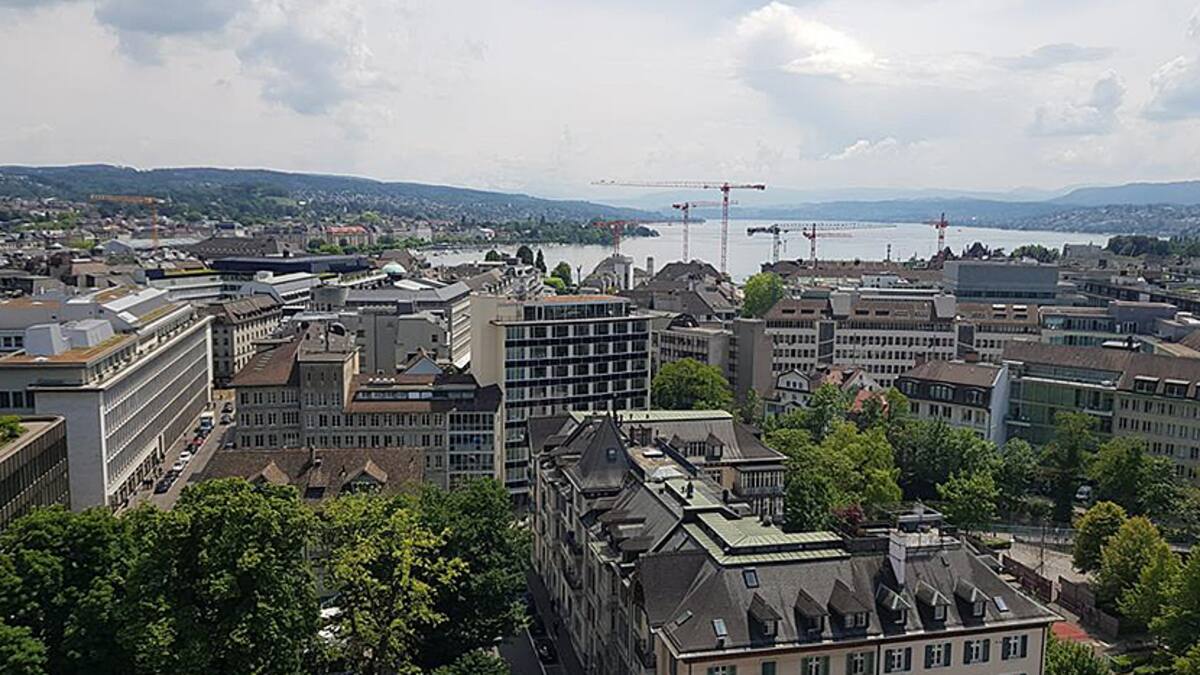 Schweizer Banken sollen sich bei Gehältern abgesprochen haben