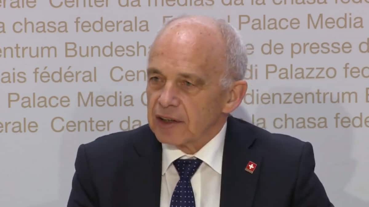 Vier Männer und eine Frau wollen Maurer im Bundesrat nachfolgen