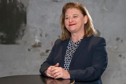 ZKB-Anlagechefin: «Investoren lassen sich nicht steuern» Dr. Anja Hochberg ist seit 1. Januar 2026 Chief Investment Officer (CIO) bei der Zürcher Kantonalbank.