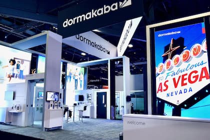 Schweizer Zykliker mit grosser Übernahmekraft lockt mit tiefer Bewertung Messestand von Dormakaba an der ICS West, eine Sicherheitsfachmesse in den USA.