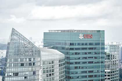 Asien-Veteran verlässt die UBS - Bank steht vor neuer Entlassungswelle Der UBS-Sitz in Singapur.