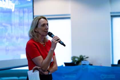 Logitech: Gegenbewegung nach Kursrutsch bleibt am Freitagmorgen aus Logitech-CEO Hanneke Faber am Innovation Roundtable® Workshop.