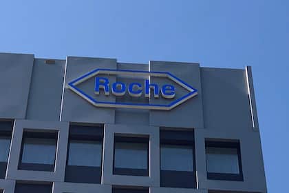 Nach Halbjahreszahlen: Roche-Partizipationsschein holt gegenüber Novartis-Aktie auf Roche Innovation Center (Roche Glycart) in Schlieren ZH.