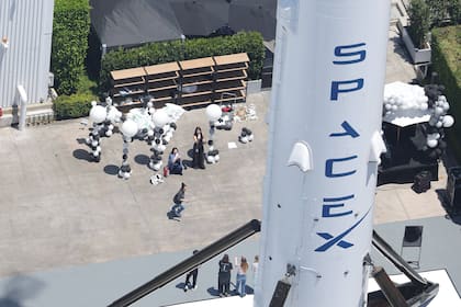 SpaceX-Aktie: Löst höhere Nasdaq-100-Gewichtung eine neue Kaufwelle aus? Luftaufnahme der Produktions- und Entwicklungsstätte von SpaceX in Hawthorne, Kalifornien.