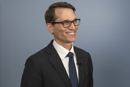 Greift die SNB noch im Juni zu Negativzinsen? Martin Schlegel, Präsident des SNB-Direktoriums (2024).