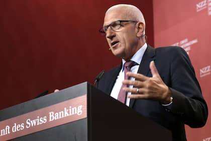 Ex-Raiffeisen-Chef Pierin Vincenz bringt seine Villa in Teufen nicht los «Zukunft des Swiss Banking»: Pierin Vincenz bei einem Auftritt 2015.
