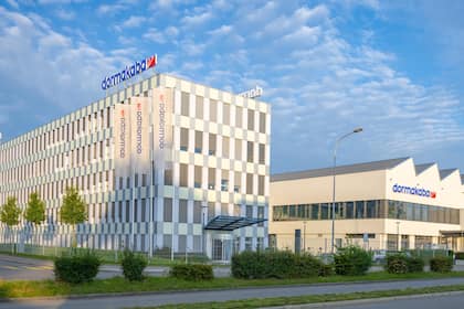 Vernachlässigter Nebenwert: Bank verleiht Rekord-Kursziel Nachdruck Hauptsitz von Dormakaba in Rümlang.