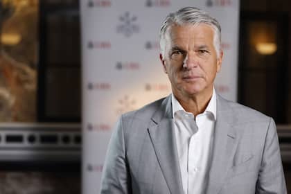 «Ermottis Ego ist Amok gelaufen» - UBS-Aktie nach Ständeratsentscheid weiter unter Druck UBS-Chef Sergio Ermotti bei einem Auftritt in Zürich Ende August 2023.