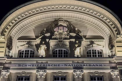 Wie die SNB die Banknoten und Münzen bunkert Sitz der Schweizerischen Nationalbank in Bern